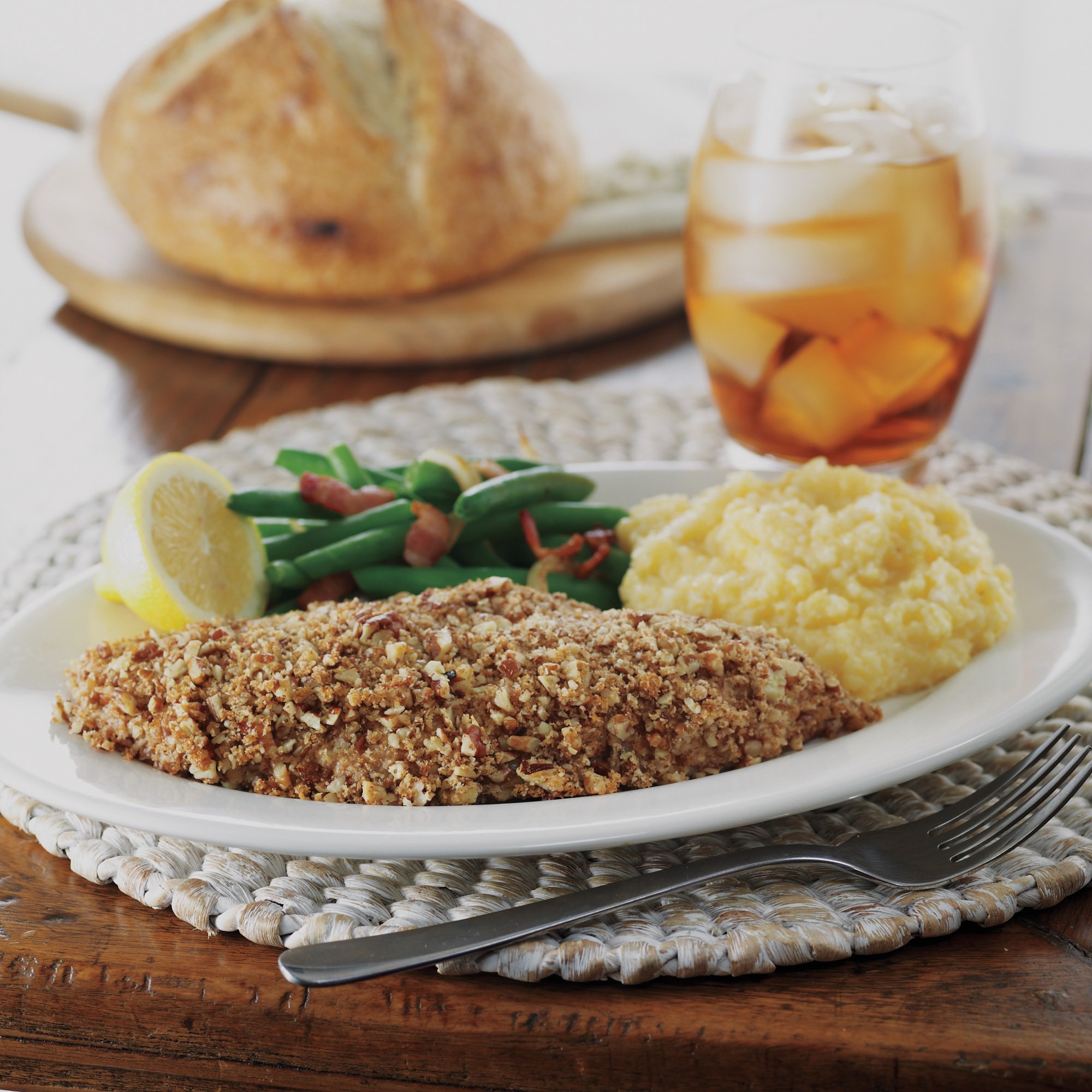 Catfish with Cheese Grits & Green Beans Recipe from HEB