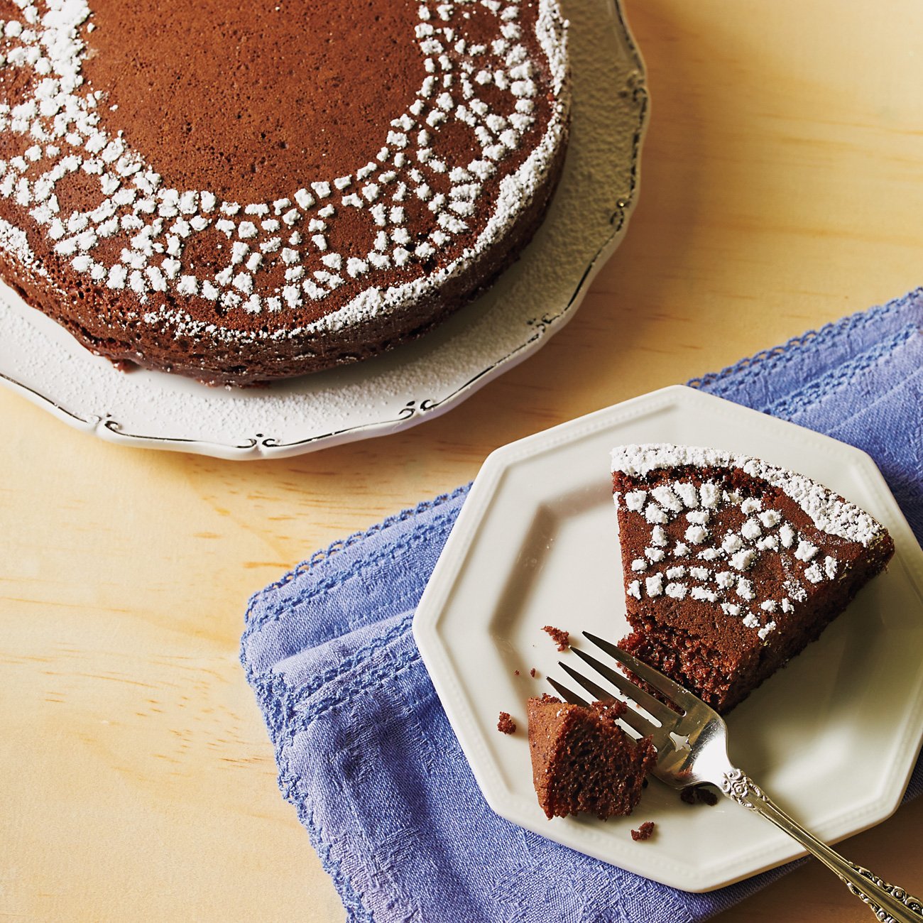 chocolate-cake-recipe-from-h-e-b