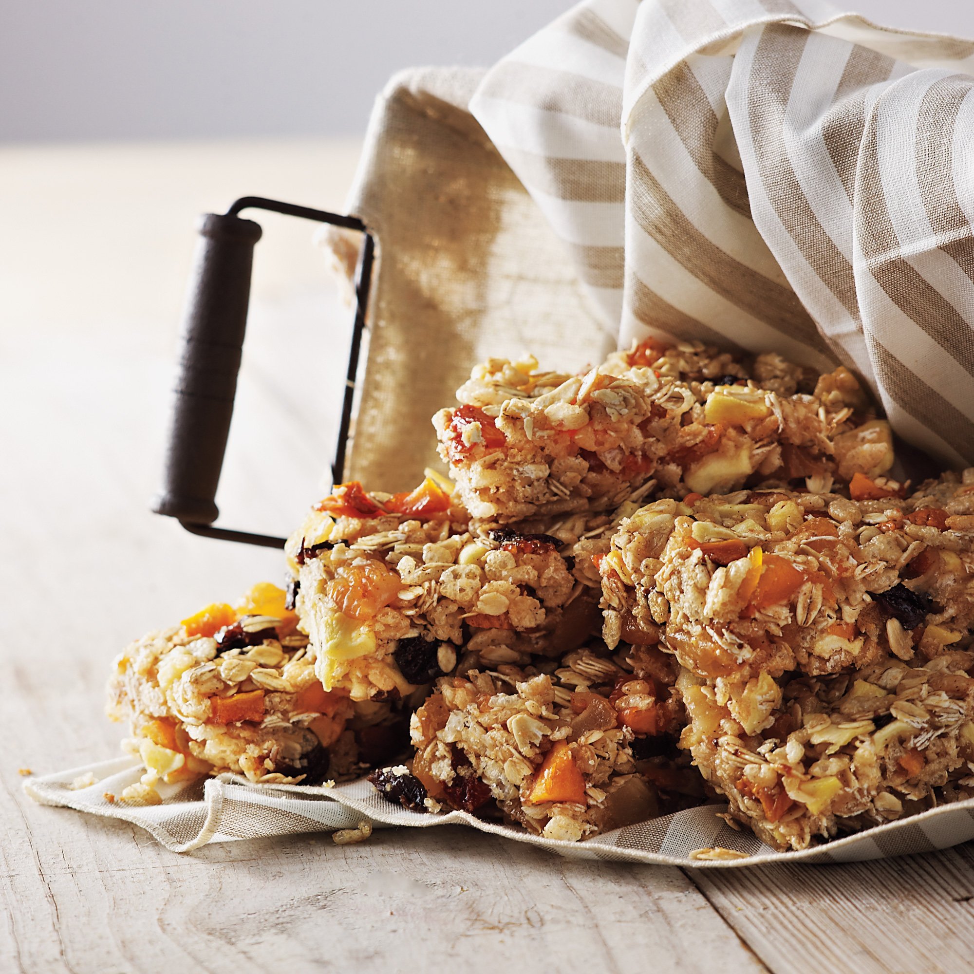 Fruit & Honey Oatmeal Bars Recipe from HEB