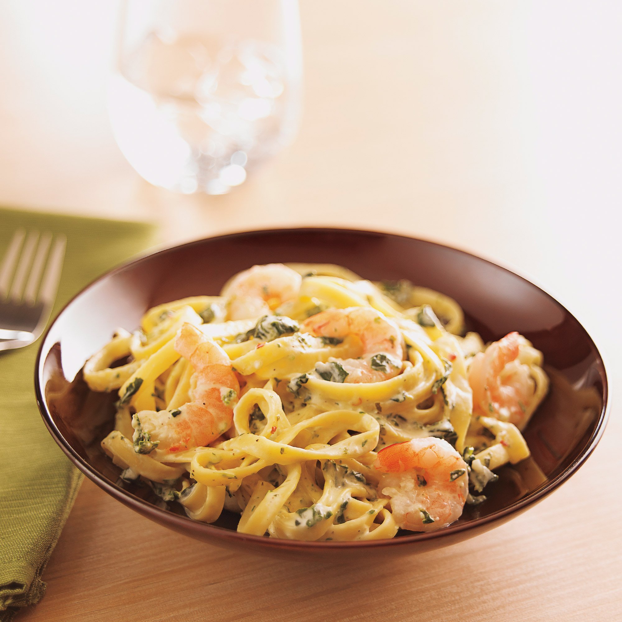 Pesto Jack Fettuccine With Shrimp And Spinach Recipe from HEB