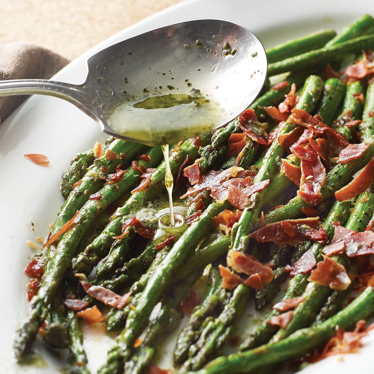 Sautéed Asparagus with Garlic and Crispy Prosciutto Recipe from HEB