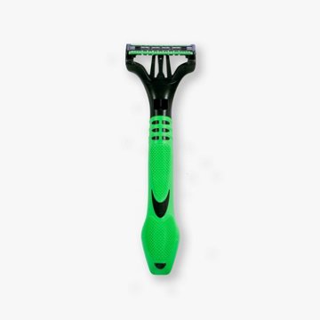 Schick Xtreme Sensitive 3-Blade Disposable Razors, 4 ct