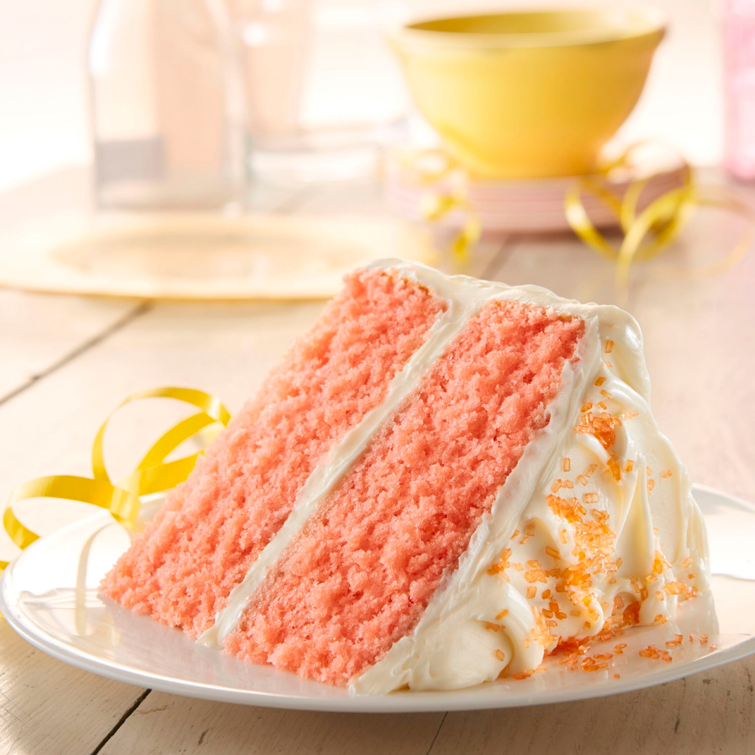 Betty Crocker Super Moist Strawberry Cake Mix - Shop Baking mixes