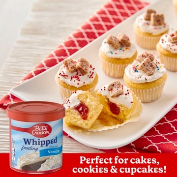 Betty Crocker Whipped Vanilla Frosting, 12 oz