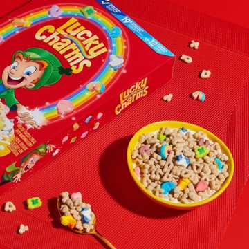 General Mills Lucky Charms Cereal - Family Size, 18.6 oz