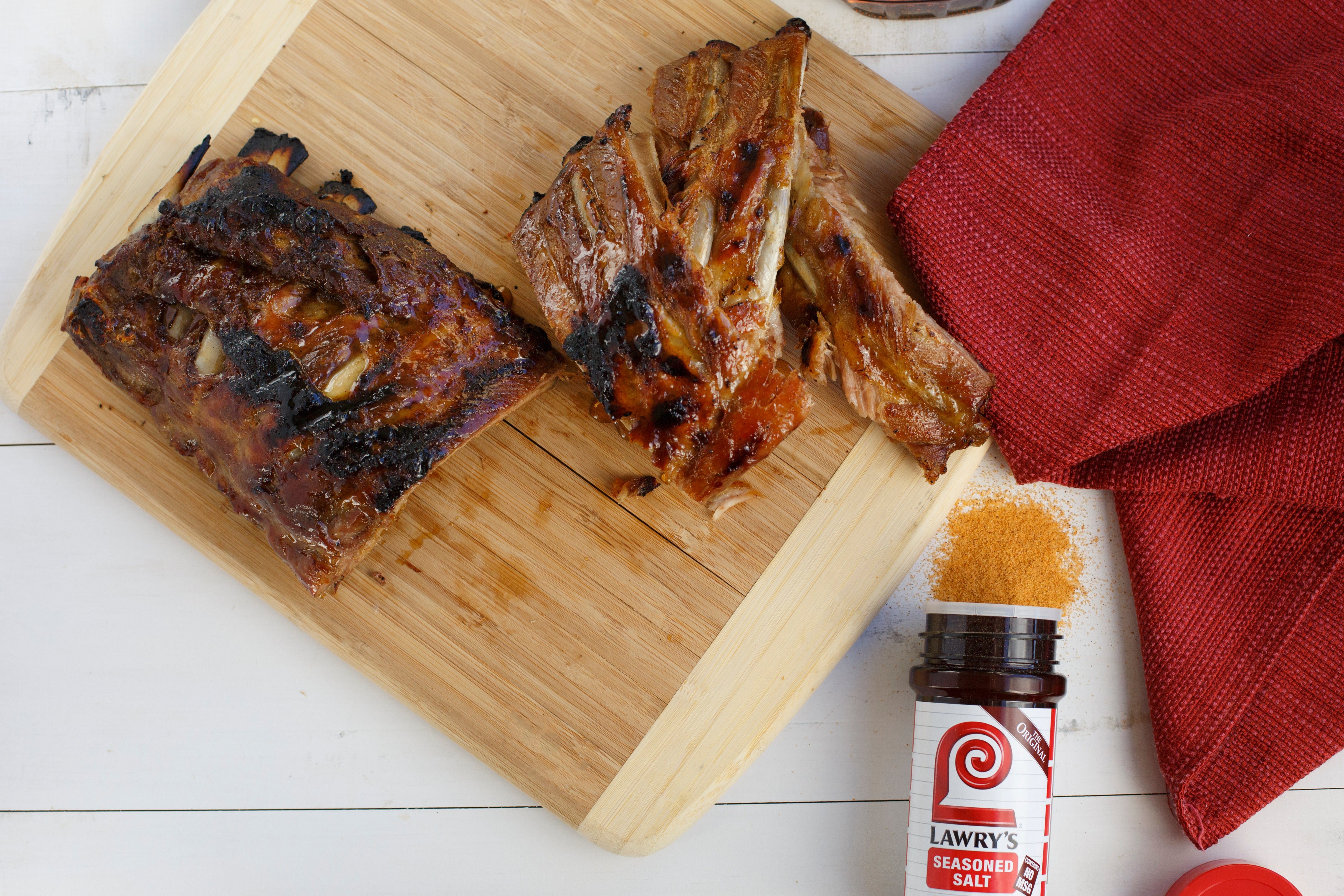 Lawry's 25% Less Sodium Seasoned Salt - Shop Herbs & Spices at H-E-B