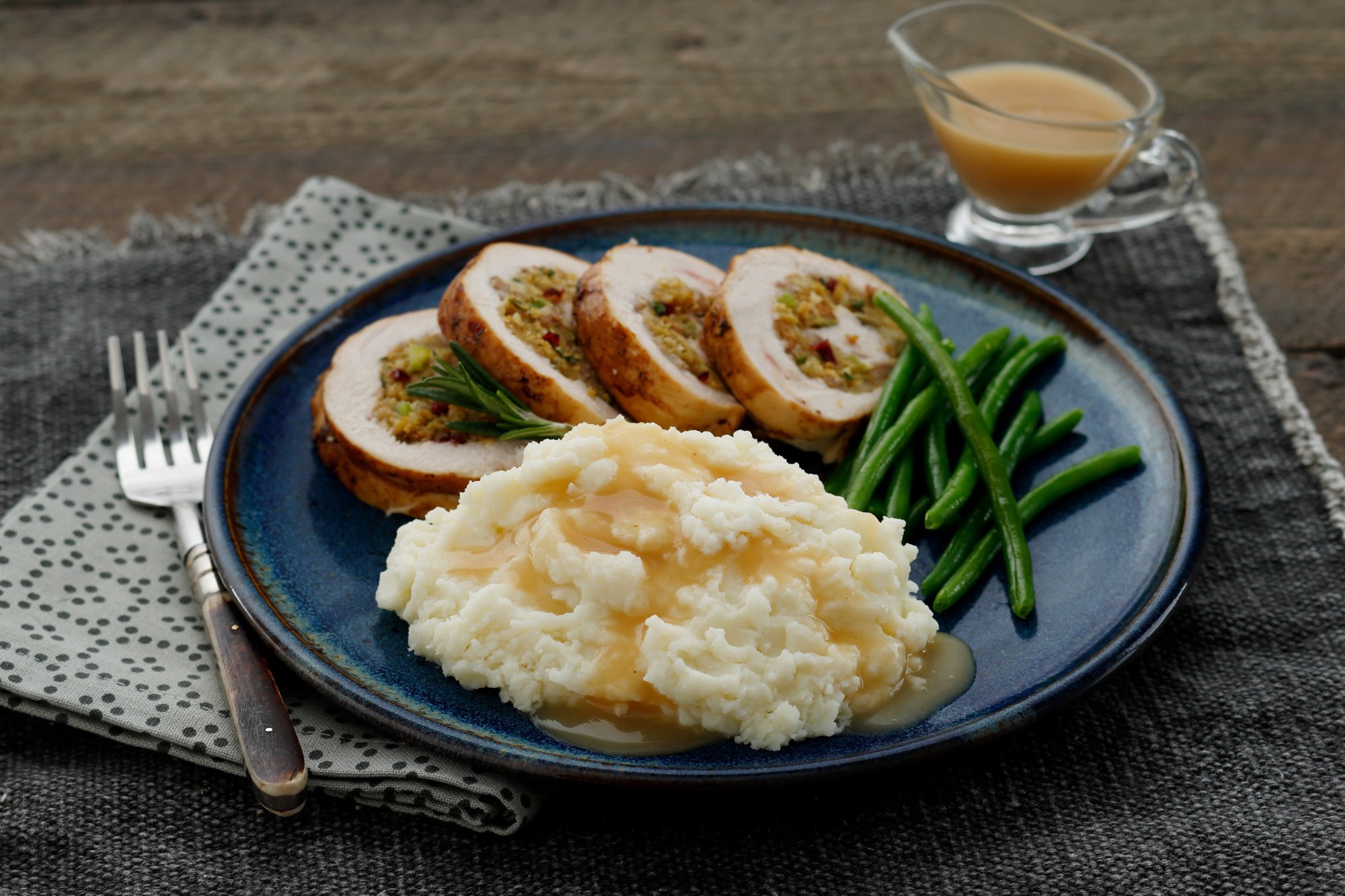 Idahoan Family Size Roasted Garlic Mashed Potatoes - Shop Pantry Meals at  H-E-B