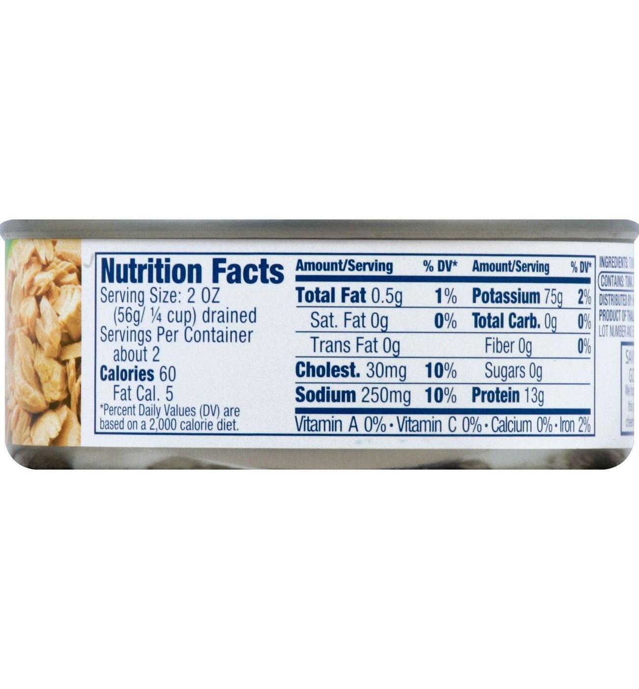 Hill Country Fare Chunk Light Tuna in Water; image 3 of 6