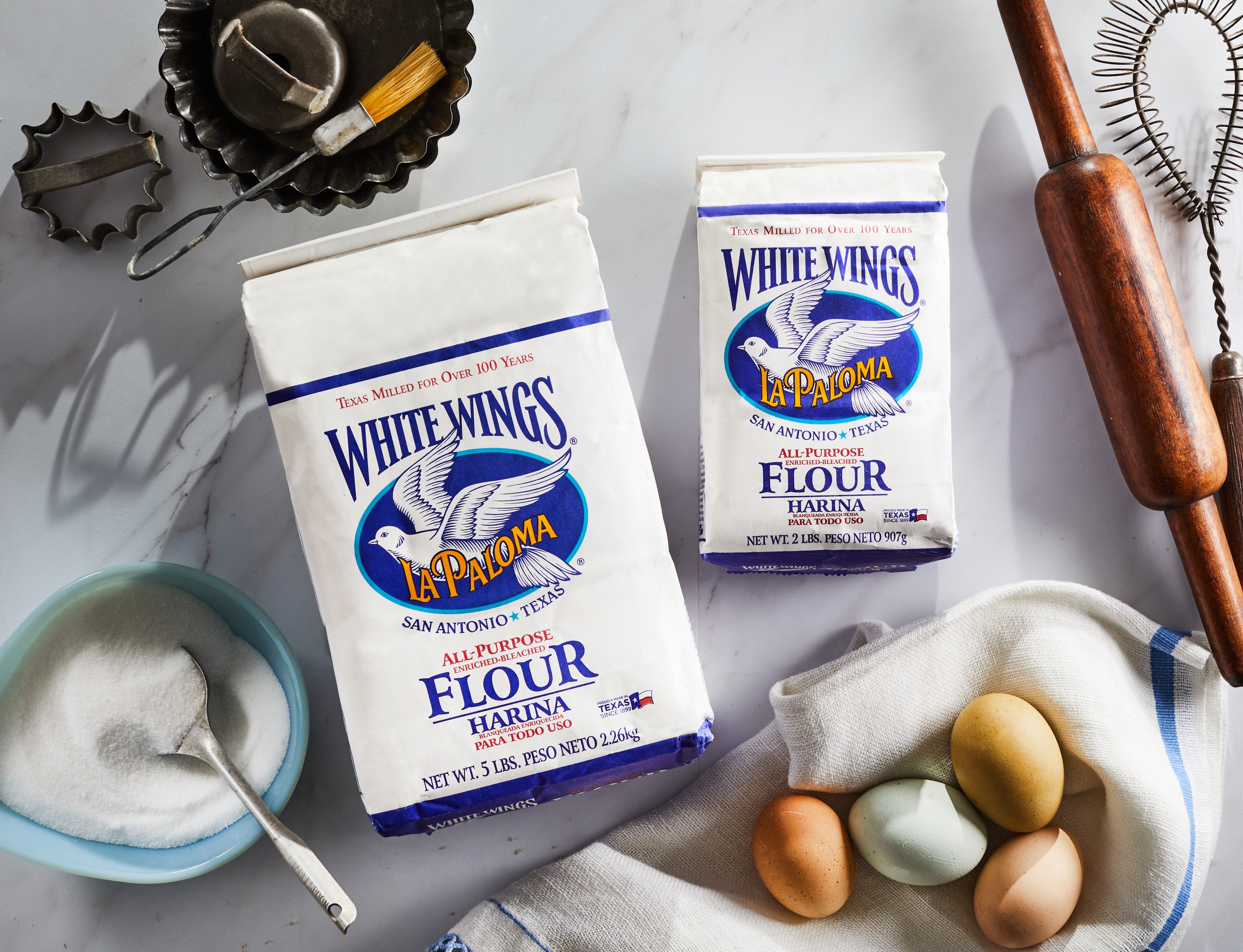La Paloma White Wings Enriched Bleached All Purpose Flour - Shop Flour at  H-E-B