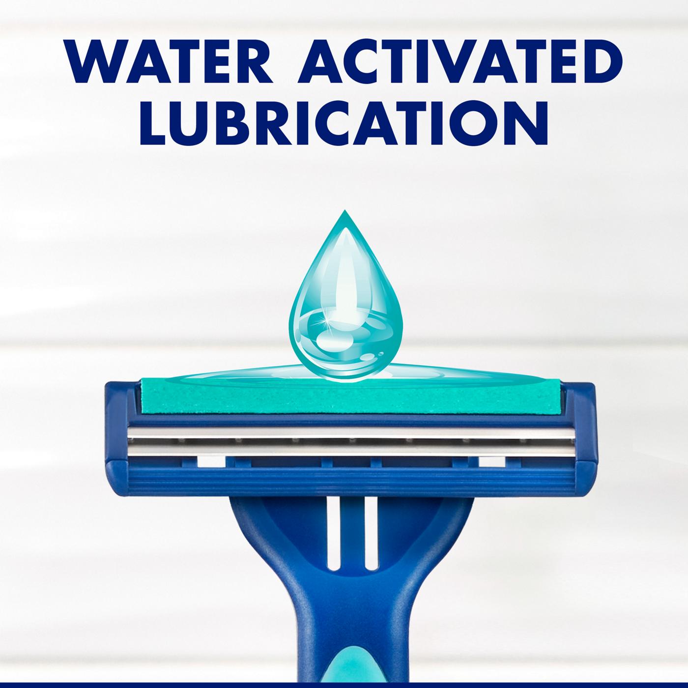 Gillette Sensor2 Plus Pivoting Head Men's Disposable Razors; image 4 of 10