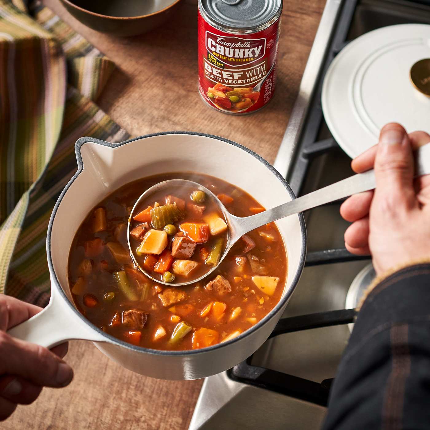 Campbell's Chunky Beef Soup with Country Vegetables; image 4 of 10