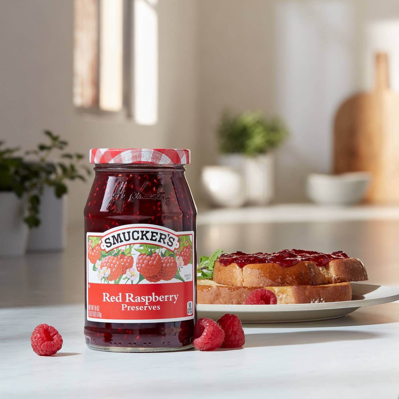 Smucker's Red Raspberry Preserves; image 4 of 4