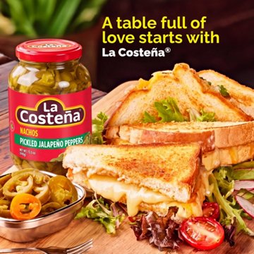 La Costena Nacho Sliced Pickled Jalapeño Peppers, 15.5 oz