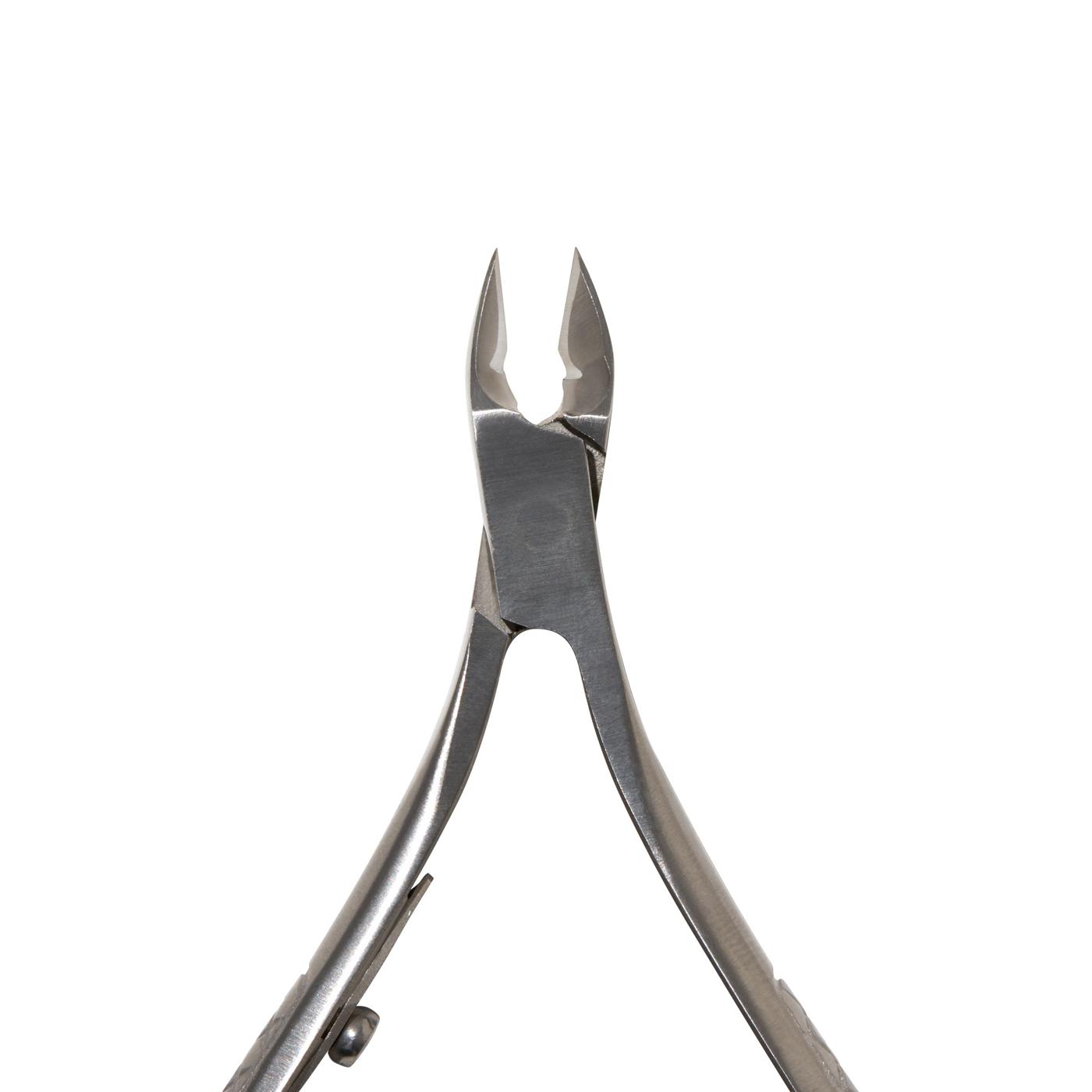 Revlon Full Jaw Cuticle Nipper Shop Nail & cuticle clippers at HEB