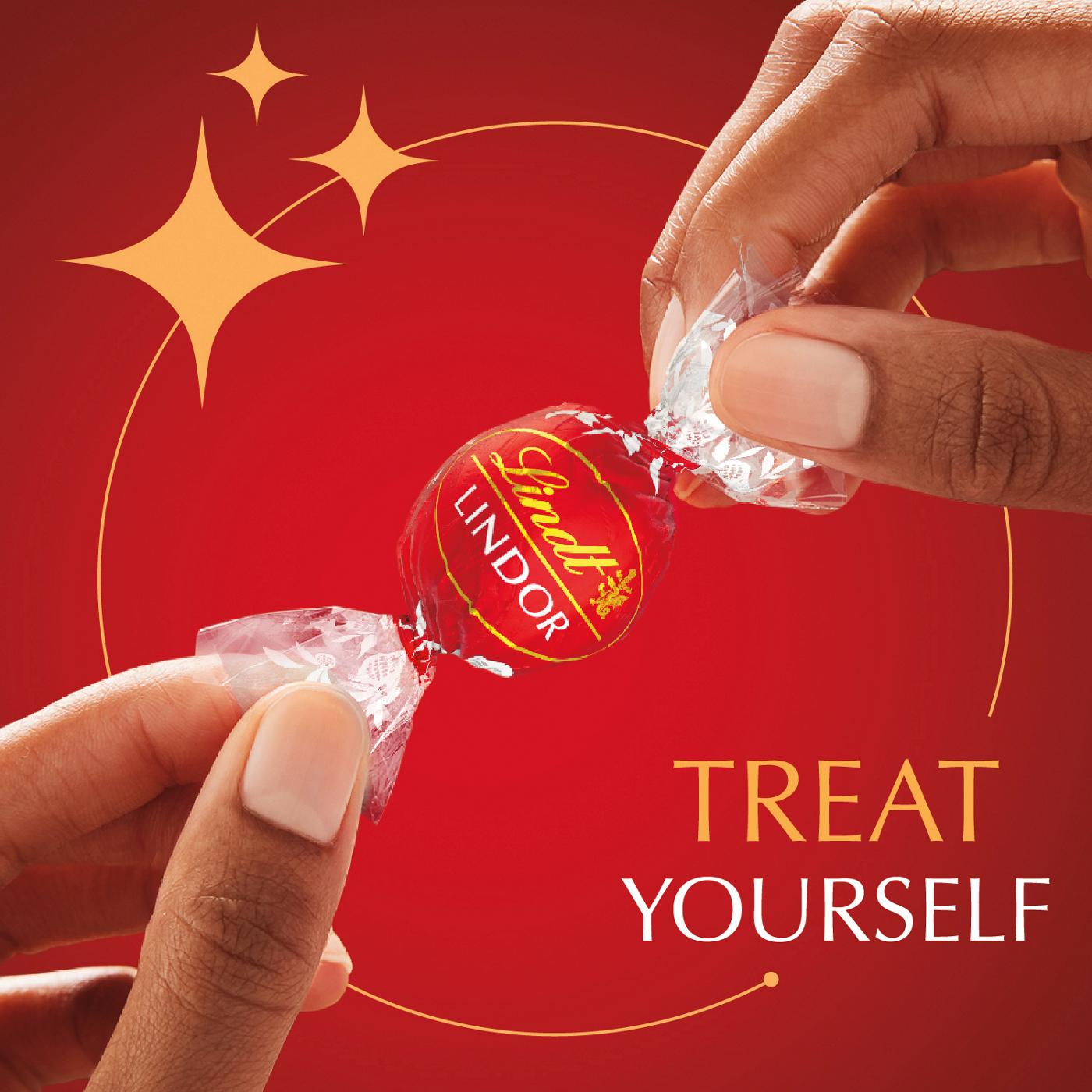 Lindt Lindor Milk Chocolate Truffles; image 5 of 7