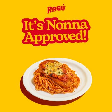 Ragu Old World Style Traditional Sauce, 66 oz