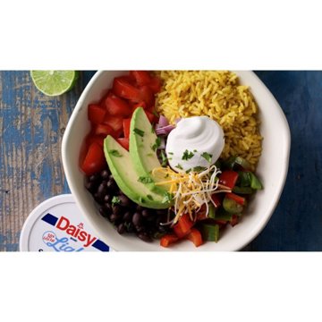 Daisy Light Sour Cream, 16 oz