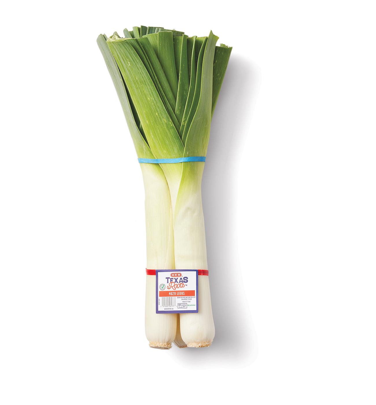 H-E-B Texas Roots Fresh Leeks; image 1 of 2
