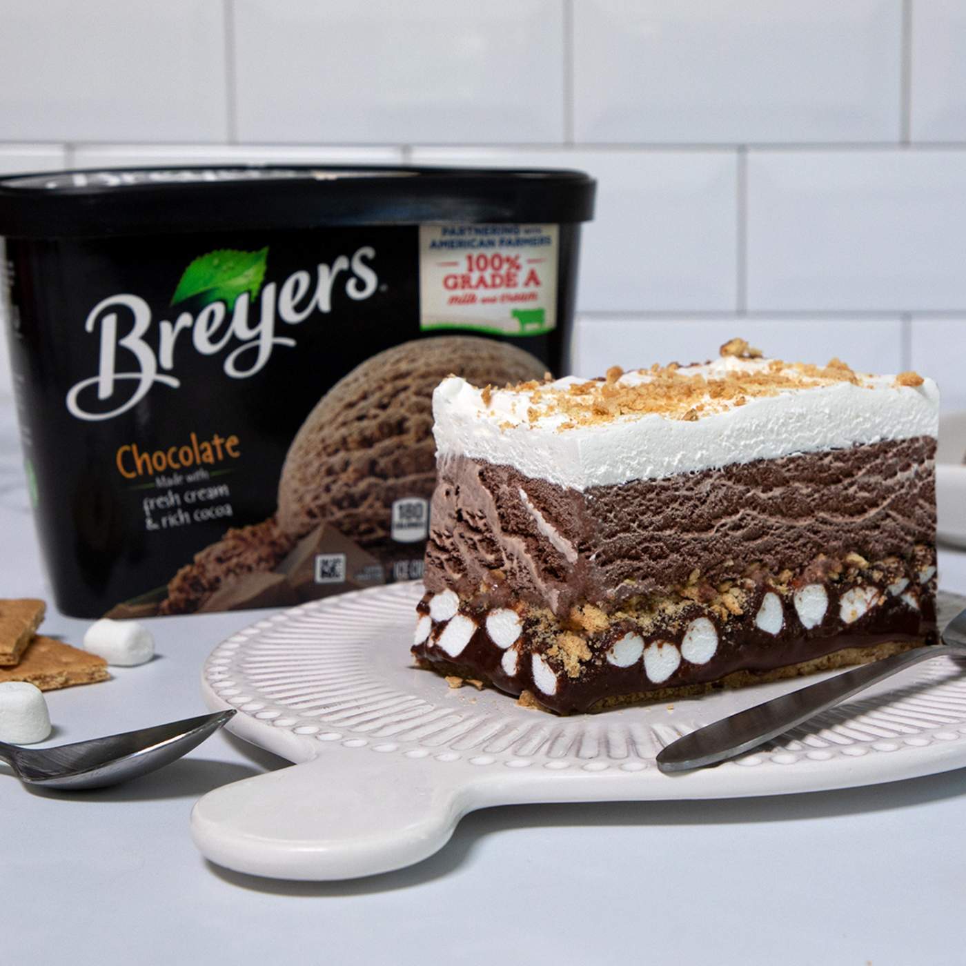 Breyers Chocolate Ice Cream; image 3 of 8