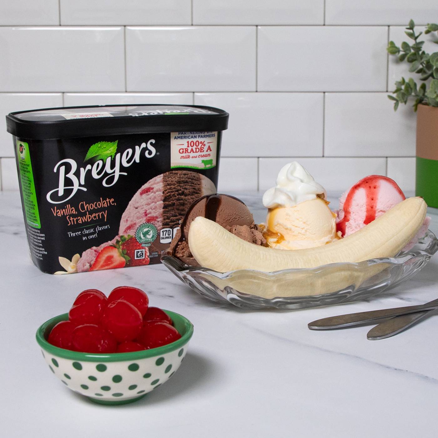 Breyers Vanilla Chocolate Strawberry Ice Cream; image 4 of 8