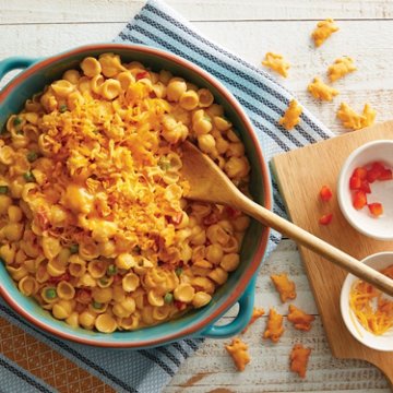 Annie's Shells & Real Aged Cheddar Macaroni & Cheese, 6 oz