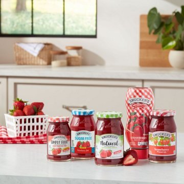 Smucker’s Squeeze Strawberry Fruit Spread, 20 oz