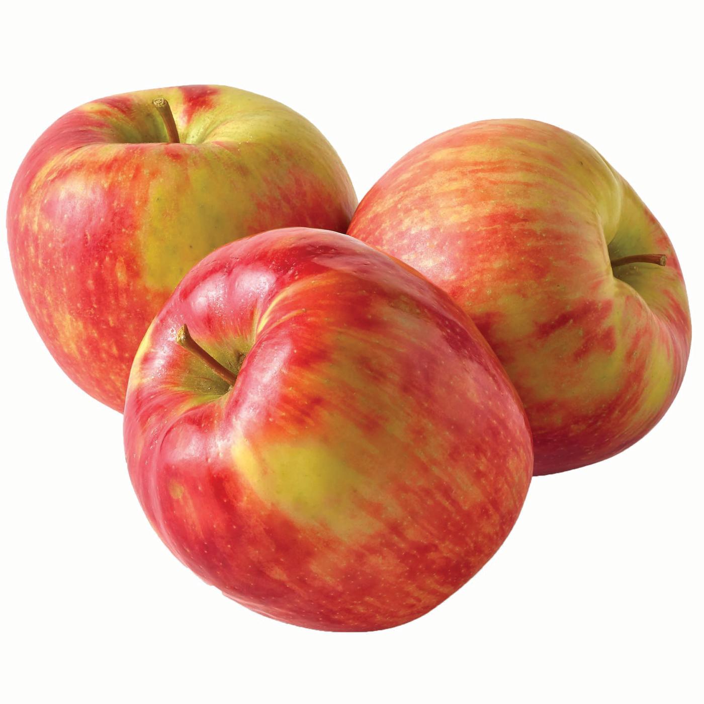 Organic apple: fruity-fresh pleasant aroma
