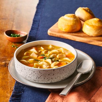 Progresso Rich & Hearty Chicken & Homestyle Noodles Soup
