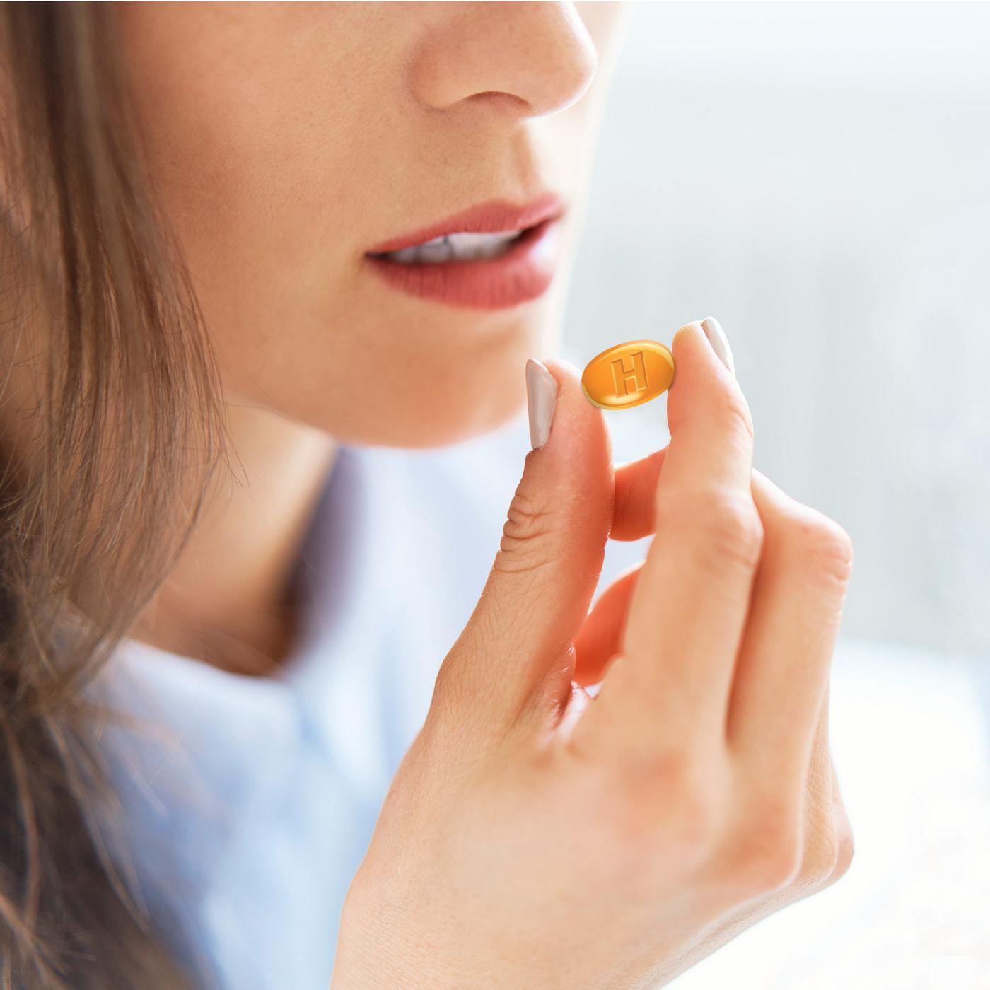 Halls Defense Vitamin C Cough Drops - Sugar Free Assorted Citrus; image 3 of 5