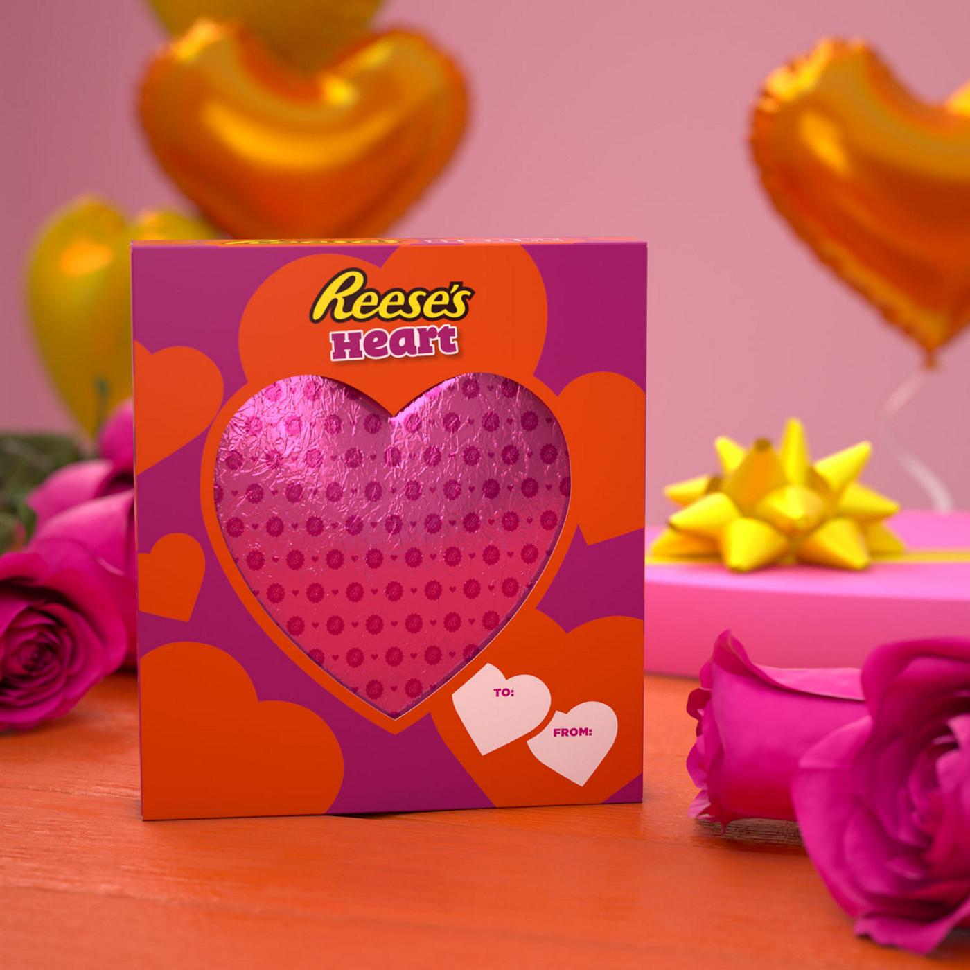 Reese's Milk Chocolate Peanut Butter Heart Valentine Gift Box; image 4 of 8