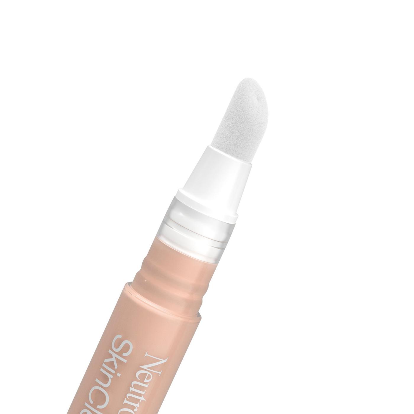 Neutrogena SkinClearing 09 Buff Blemish Concealer; image 4 of 5