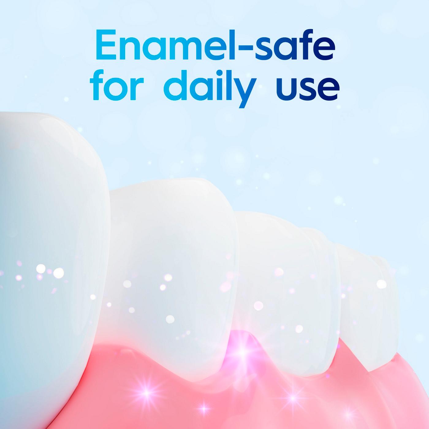 Crest 3D White Whitening Toothpaste - Radiant Mint; image 10 of 10