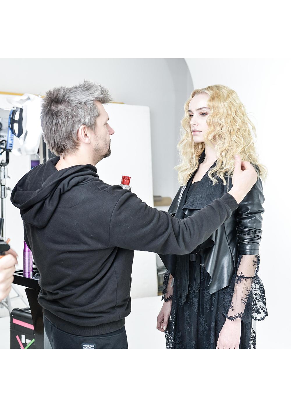 Bed Head by TIGI Wave Artist Ceramic Deep Waver; image 2 of 6