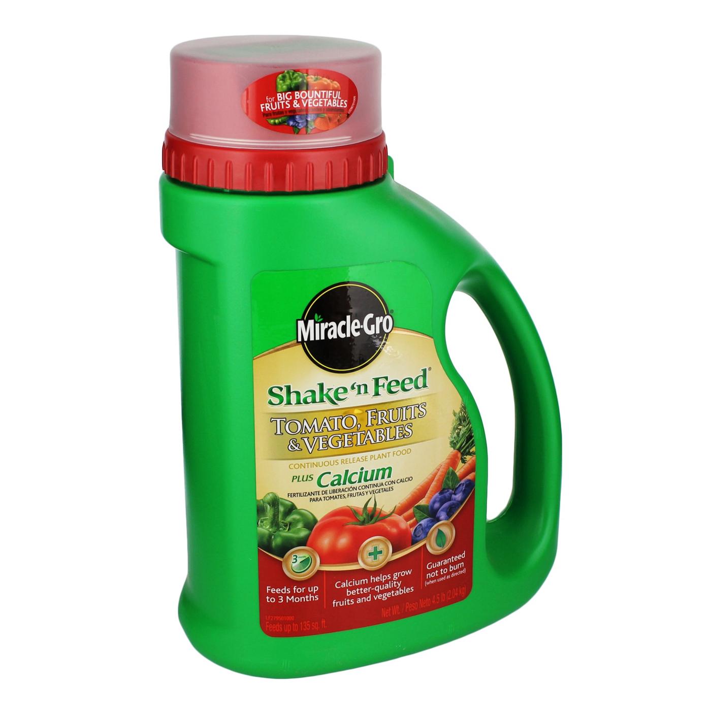 Miracle-Gro Shake 'n Feed Tomato, Fruits & Vegetables Plant Food; image 1 of 2