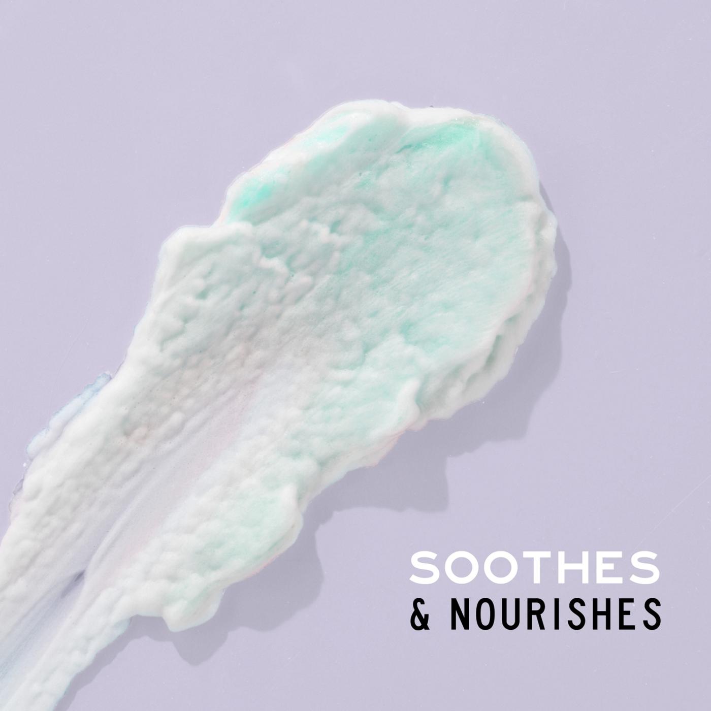 Edge Extra Moisturizing Shave Gel with Vitamin E; image 8 of 9