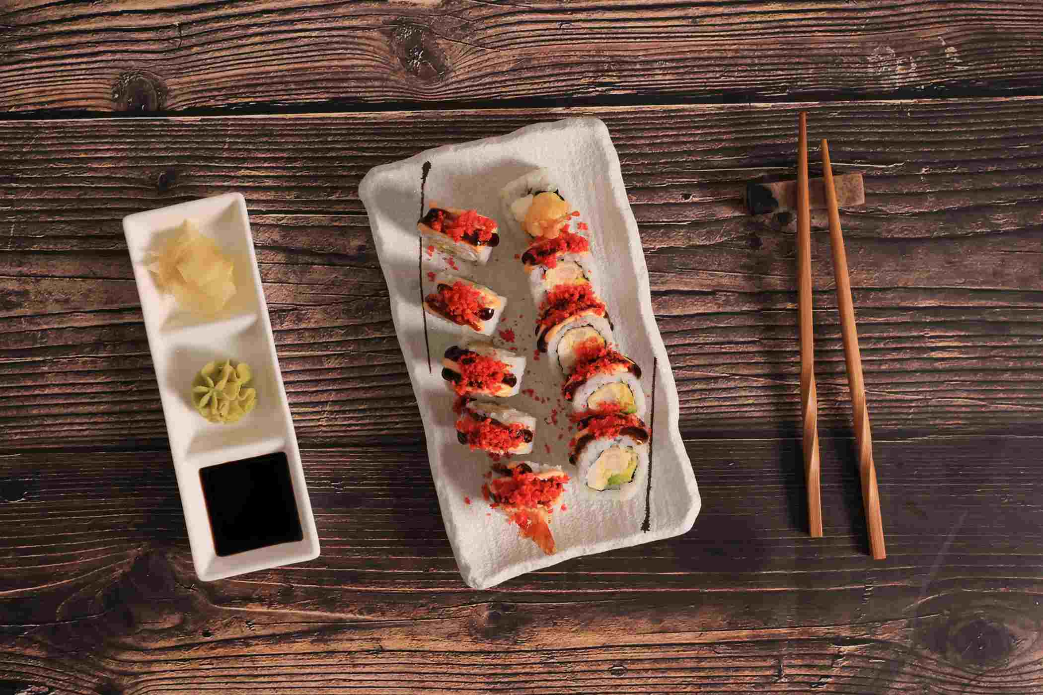 H-E-B Sushiya Firecracker Sushi Roll; image 3 of 4