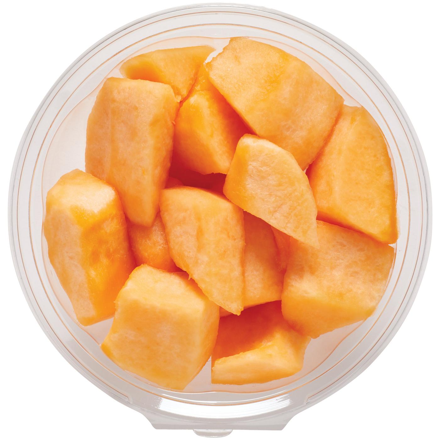 Fresh Cut Cantaloupe Chunks - Large; image 1 of 2