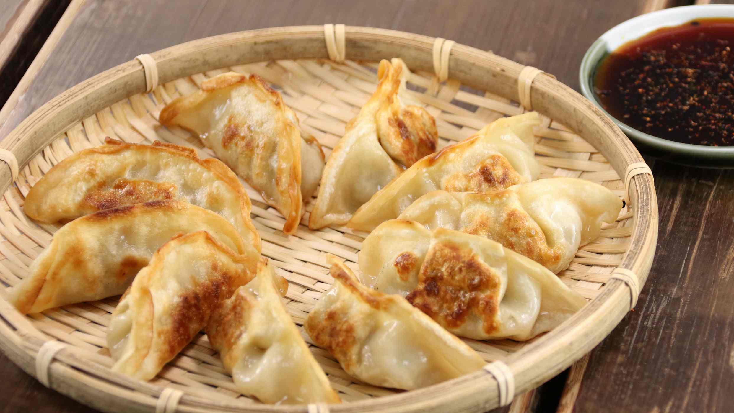 H-E-B Sushiya Cooked Pork Pot Stickers; image 3 of 3