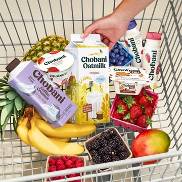 Chobani Non-Fat Vanilla Blended Greek Yogurt, 32 oz