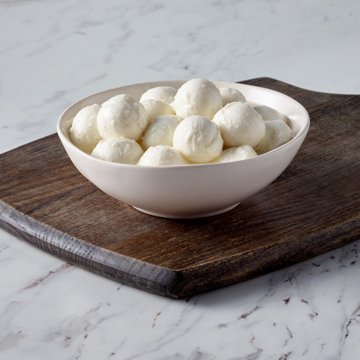 H-E-B Whole Milk Fresh Mozzarella Ciliegine, 8 oz