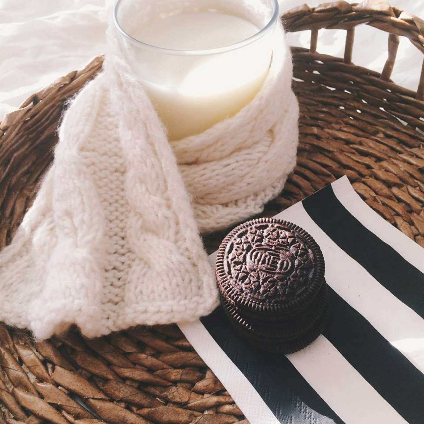 OREO Double Stuf Chocolate Sandwich Cookies; image 9 of 19