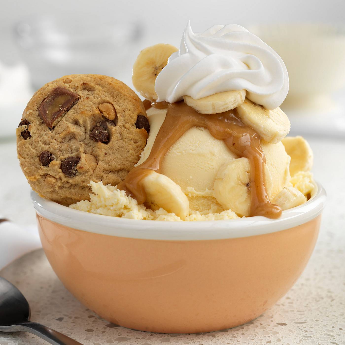 Chips Ahoy! Chewy Chocolate Chip Cookies with Reese's Peanut Butter Cups; image 6 of 8