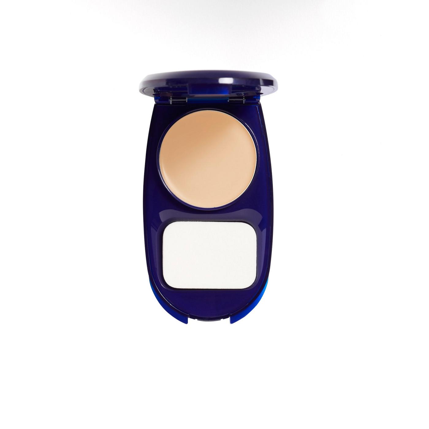 Covergirl Aqua Smooth Foundation Compact 710 Classic Ivory; image 2 of 2