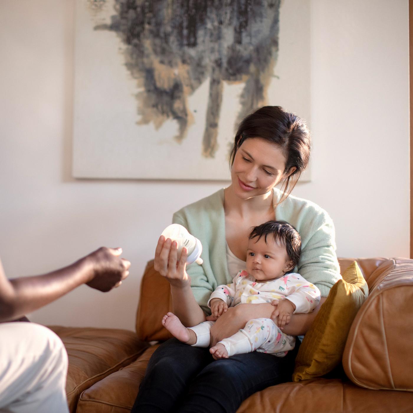 Avent Natural Feeding (0+ Months) 4 oz Bottles; image 3 of 4