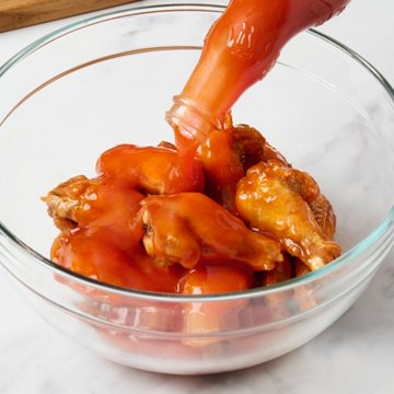 Frank's RedHot Buffalo Wings Hot Sauce, 23 fl oz