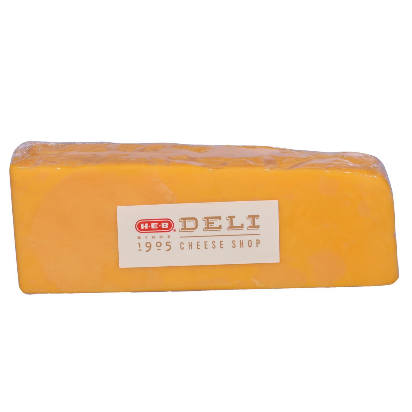 H-E-B Deli Artisan Yellow Cheddar Cheese; image 2 of 2