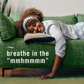 Febreze Febreze Odor-Fighting Fabric Refresher with Gain,Original Scent, 14.8 oz