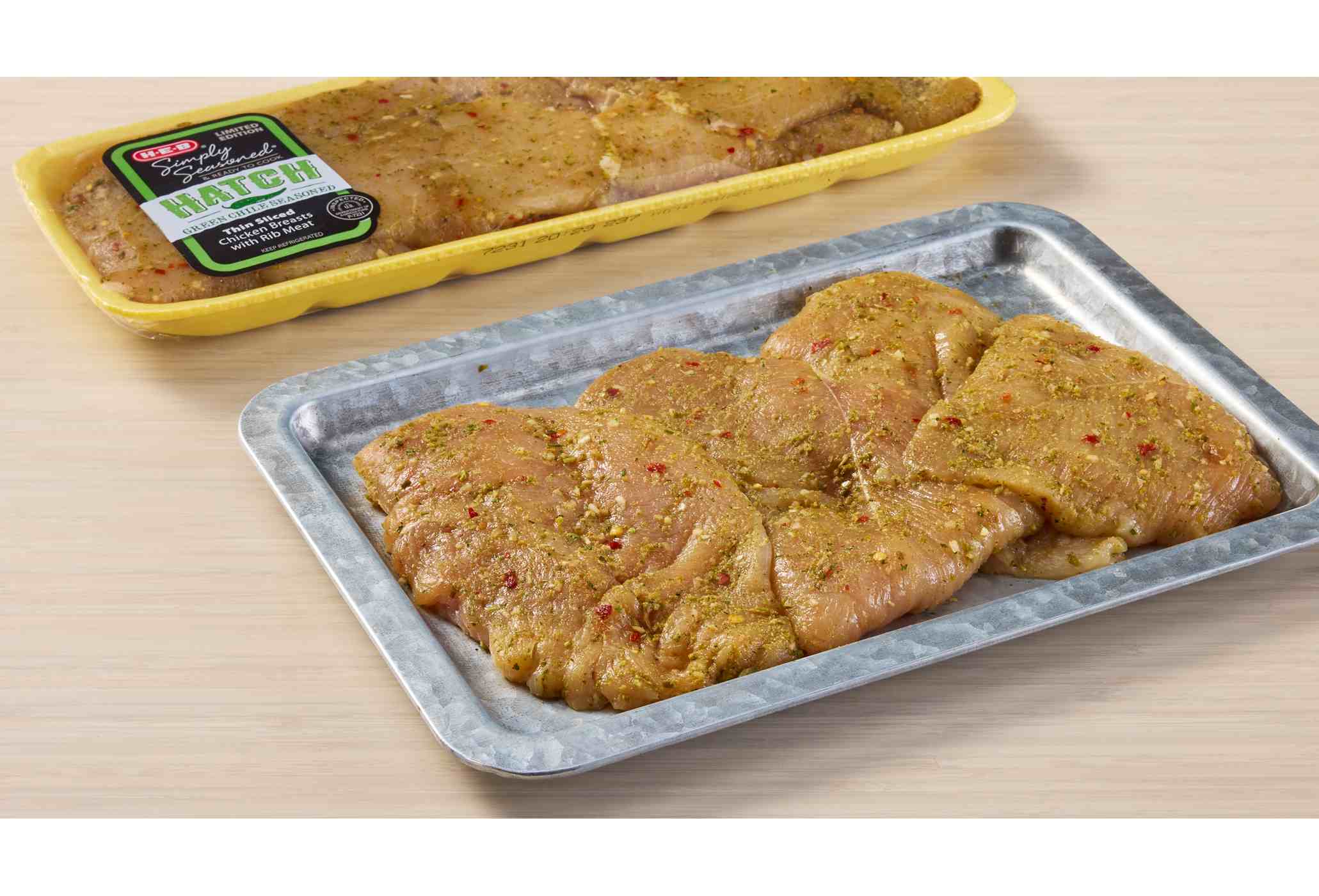 H-E-B Simply Seasoned Hatch Green Chile Seasoned Thin Sliced Chicken Breast; image 3 of 4