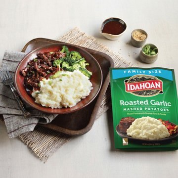 Idahoan Roasted Garlic Mashed Potatoes Family Size, 8 oz