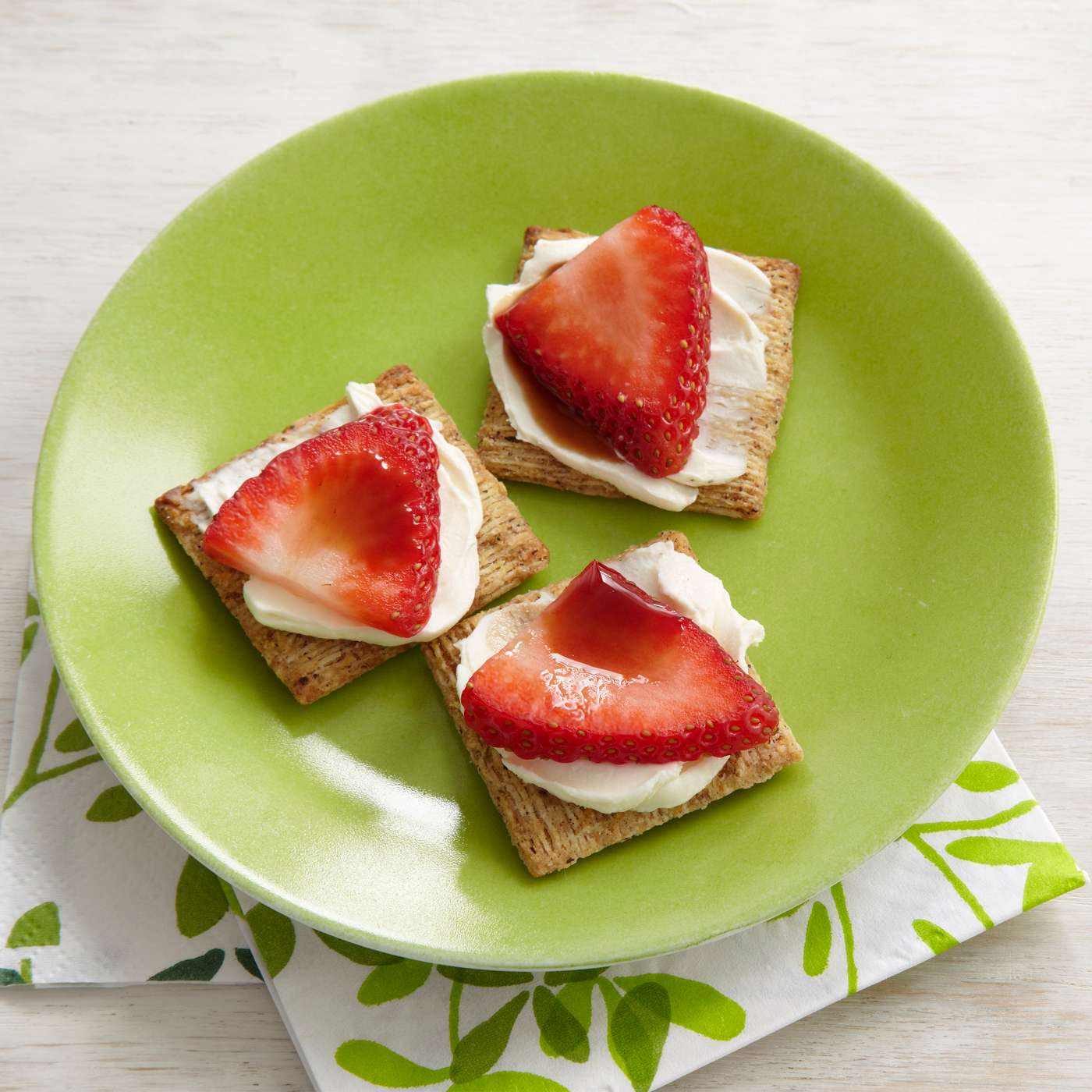 Triscuit Balsamic Vinegar & Basil Whole Grain Wheat Crackers; image 3 of 10